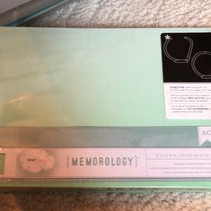 Set of 2 6x6 albums -Brand new in package